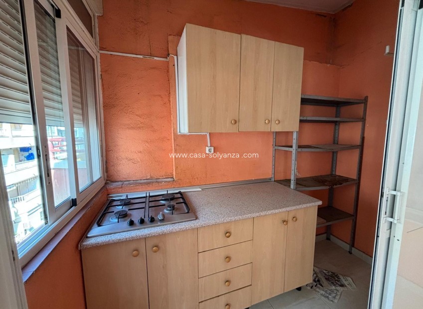 Reventa - Apartamento / piso - Torrevieja - Playa De Los Naufragos