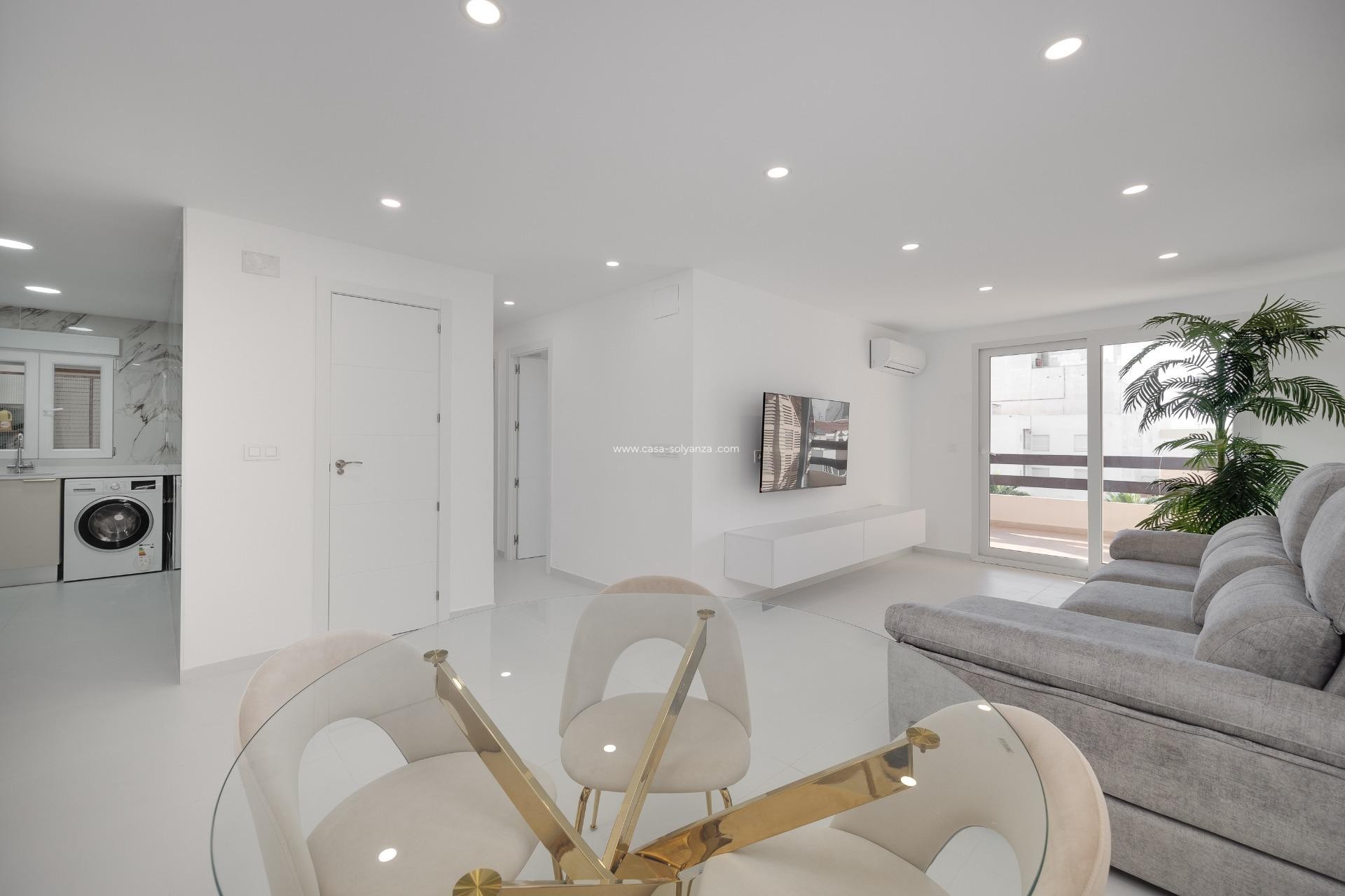 Reventa - Apartamento / piso - Torrevieja - Playa De Los Naufragos