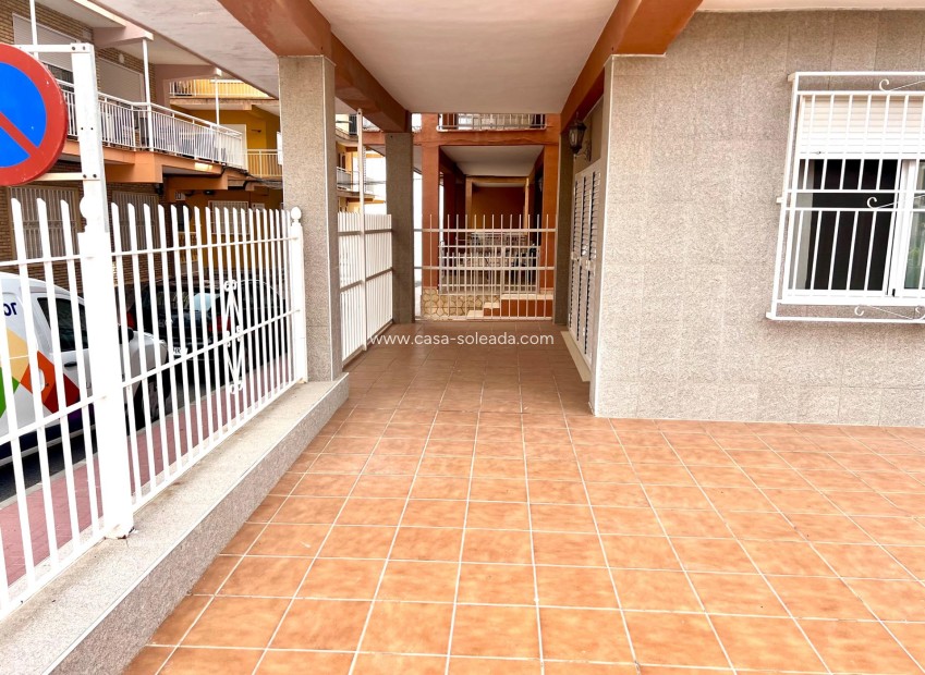 Reventa - Apartamento / piso - Torrevieja - Playa De Los Naufragos