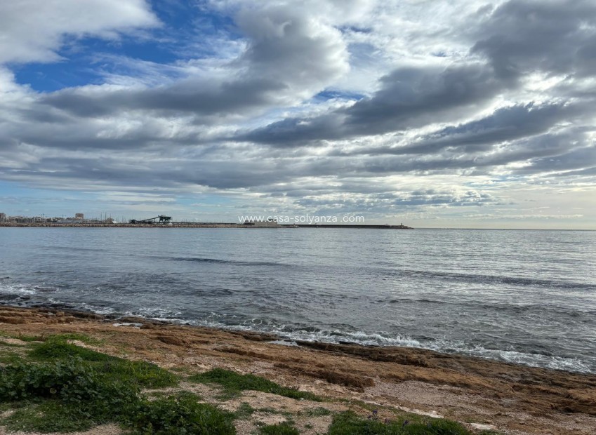 Reventa - Apartamento / piso - Torrevieja - Playa De Los Naufragos