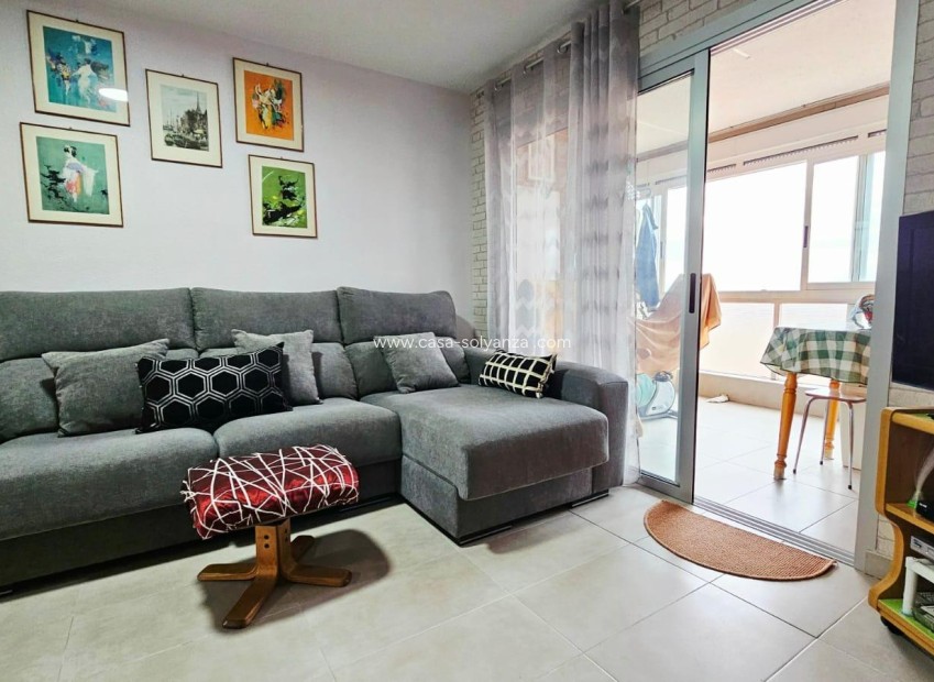 Reventa - Apartamento / piso - Torrevieja - Playa De Los Naufragos