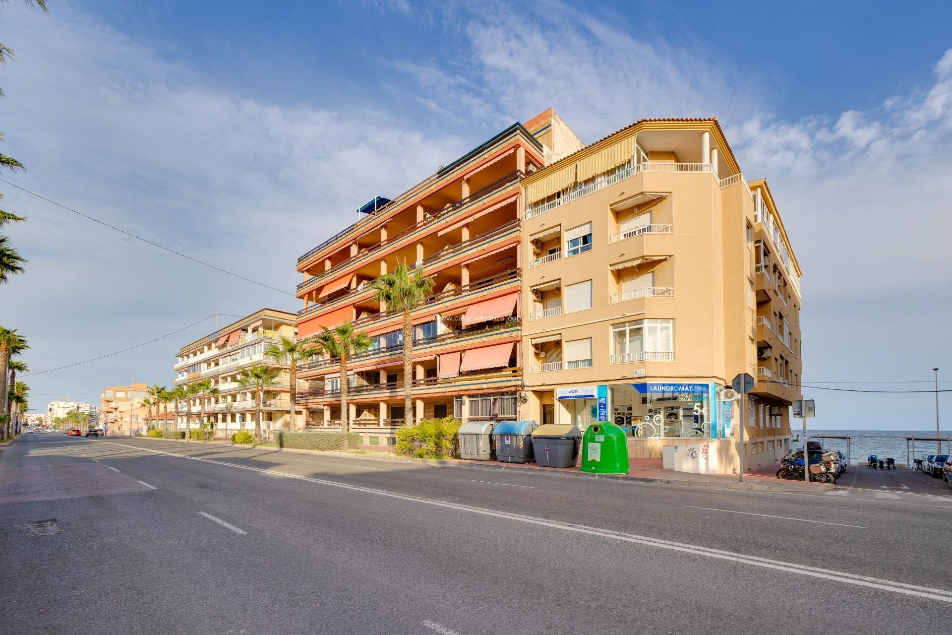 Reventa - Apartamento / piso - Torrevieja - Playa De Los Naufragos