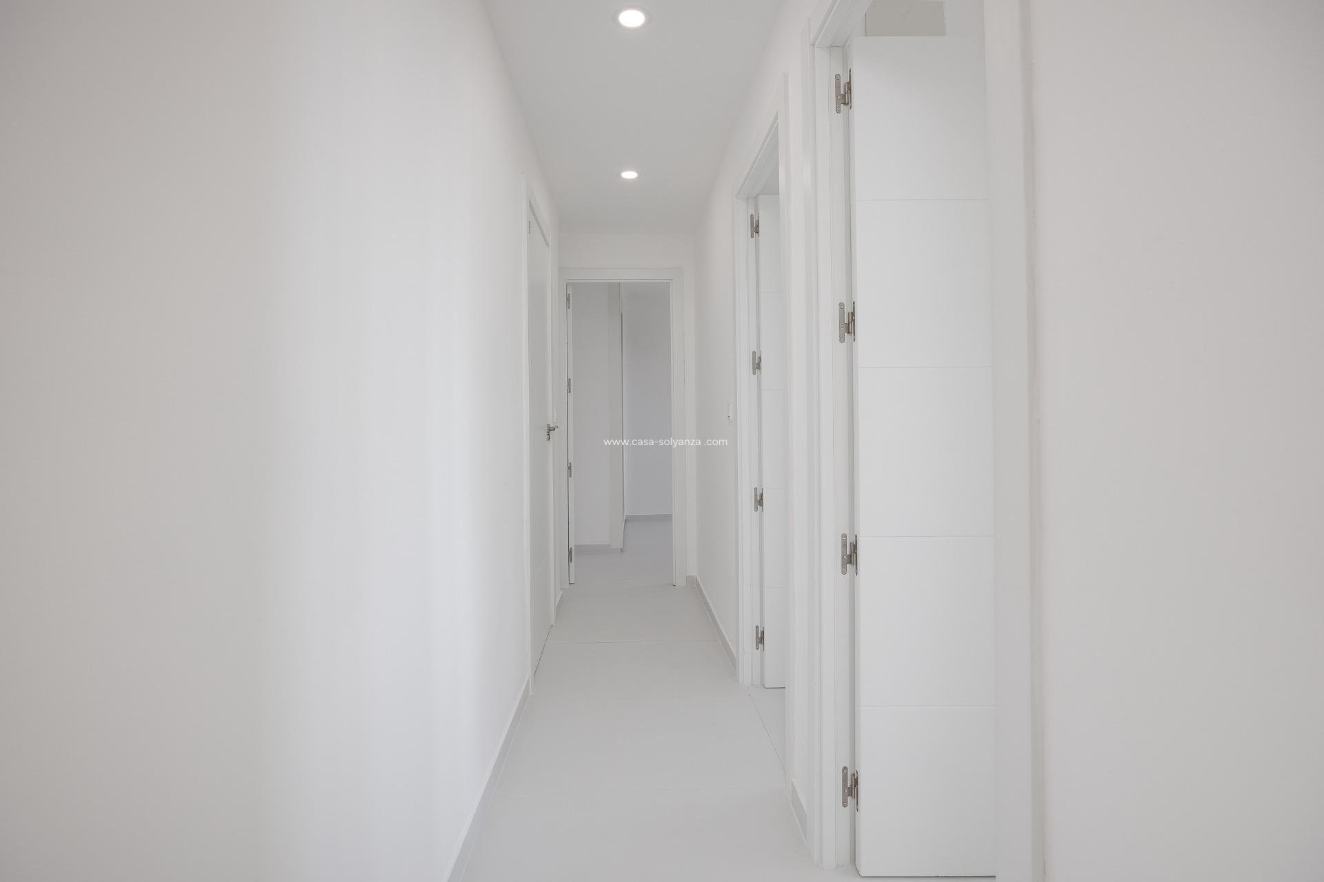 Reventa - Apartamento / piso - Torrevieja - Playa De Los Naufragos