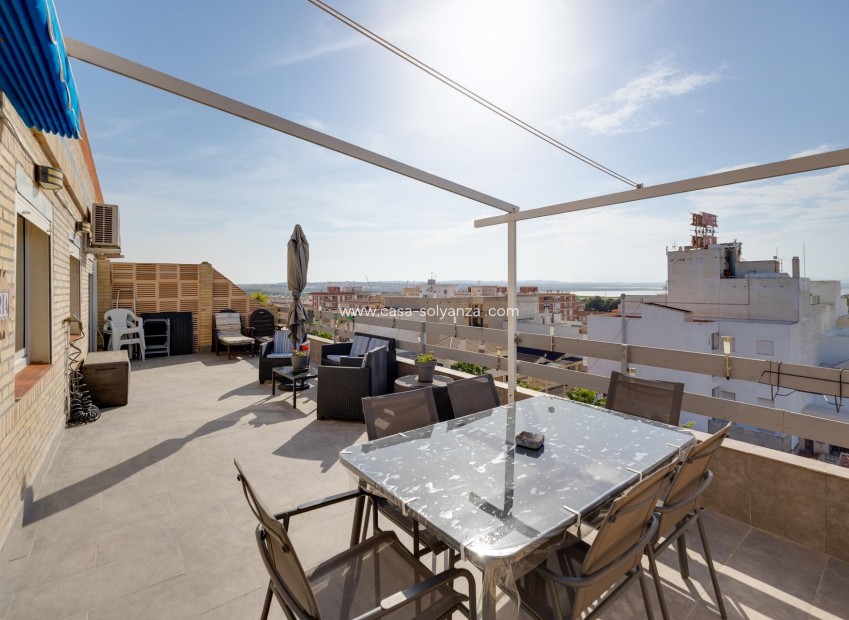 Reventa - Apartamento / piso - Torrevieja - Playa De Los Naufragos