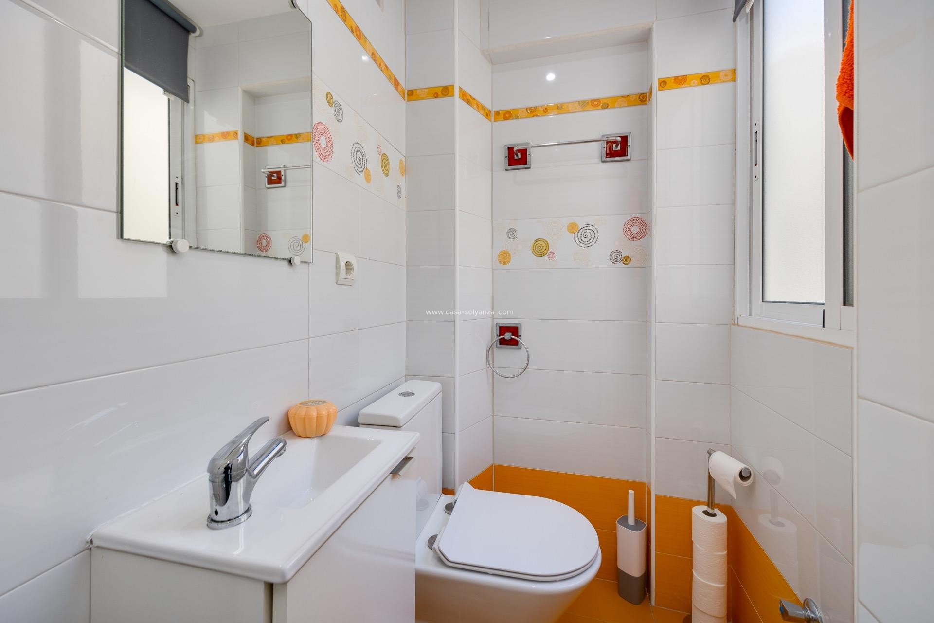 Reventa - Apartamento / piso - Torrevieja - Playa De Los Naufragos