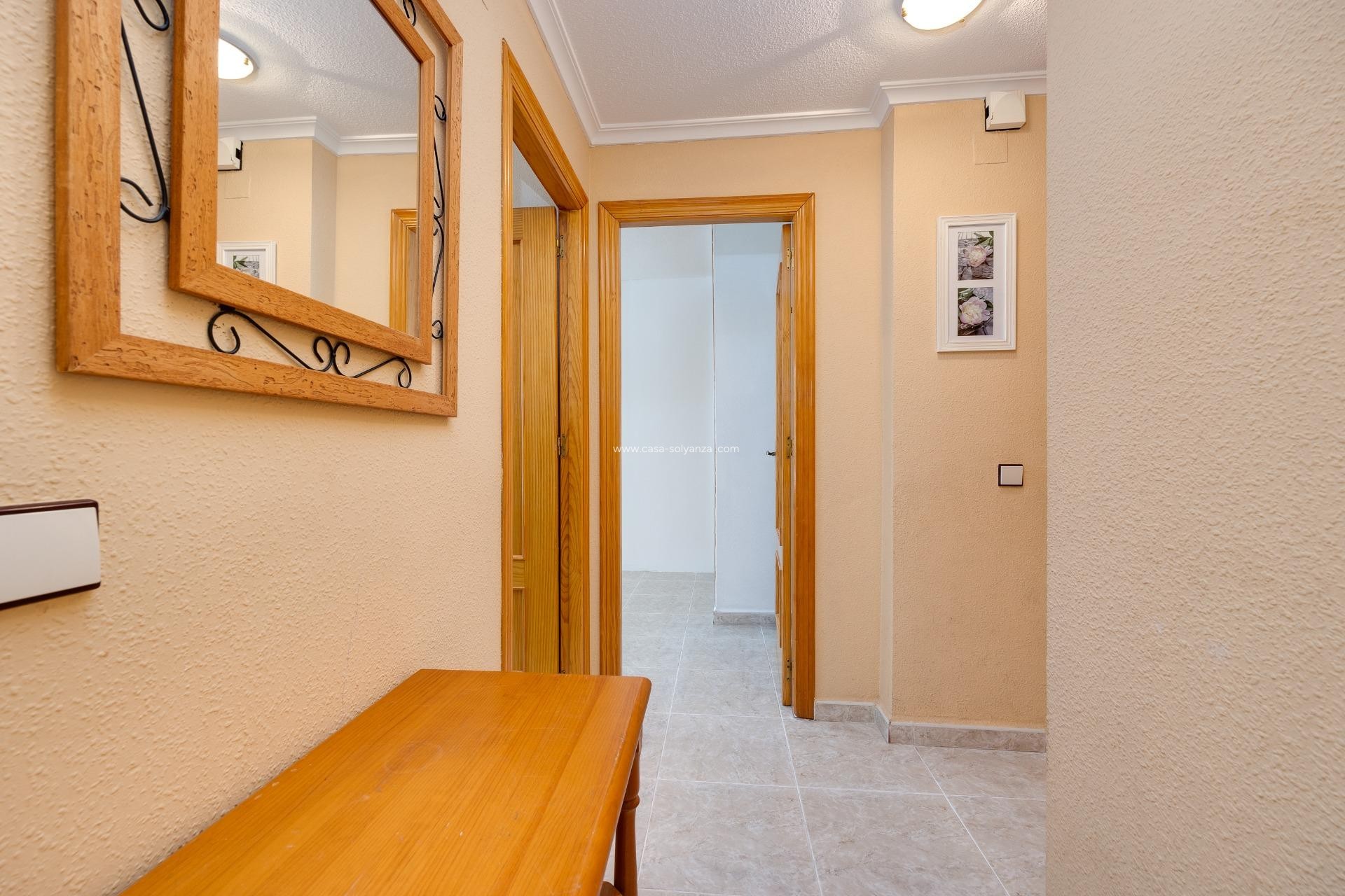 Reventa - Apartamento / piso - Torrevieja - Playa De Los Naufragos