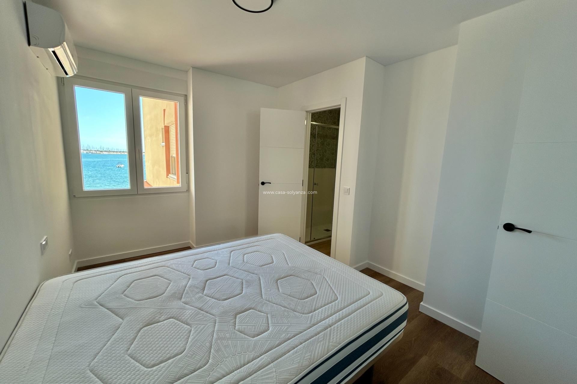 Reventa - Apartamento / piso - Torrevieja - Playa del Acequión