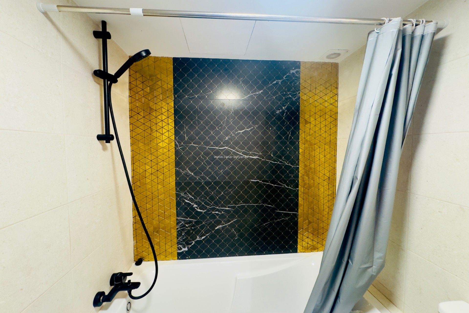 Reventa - Apartamento / piso - Torrevieja - Playa del Acequión