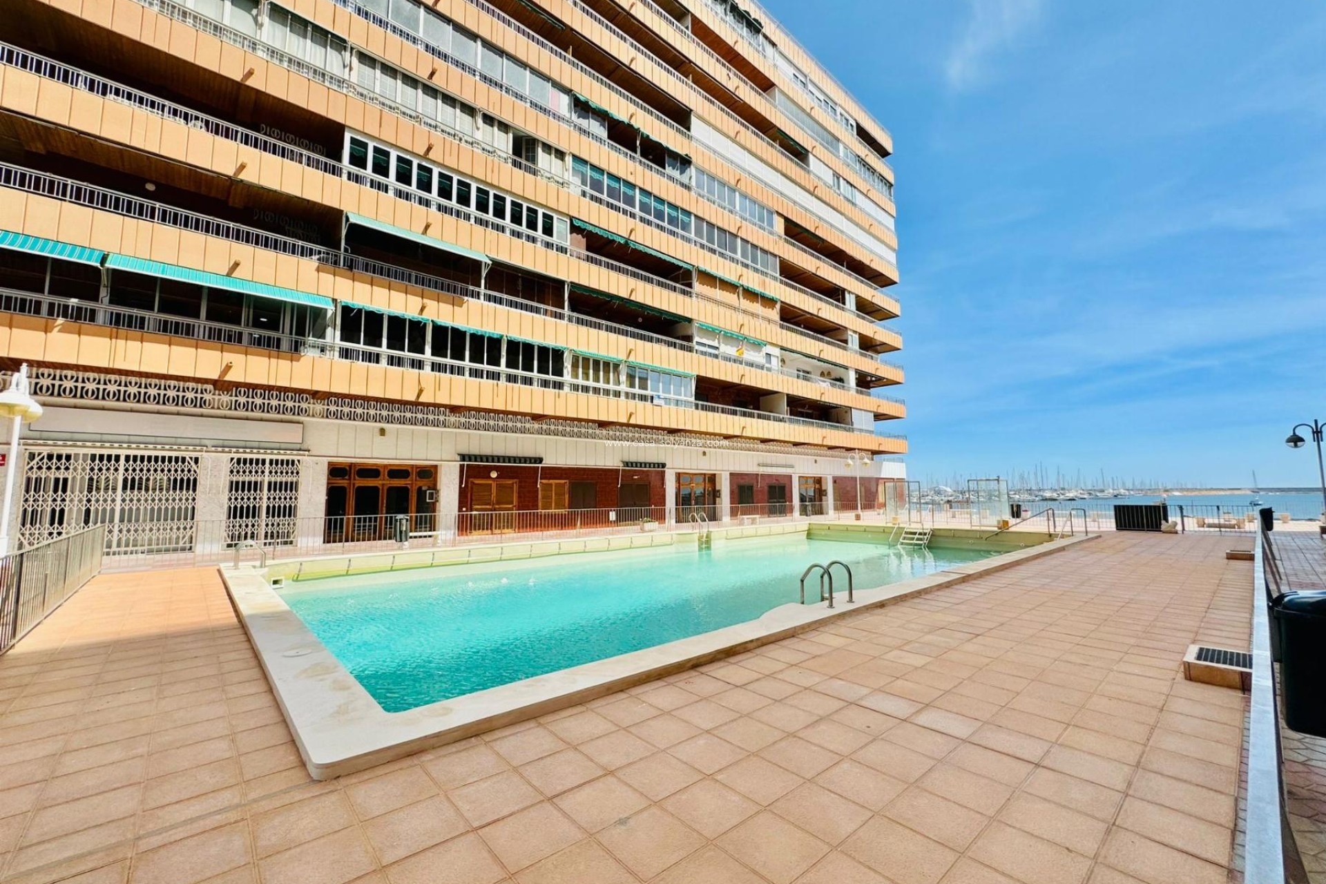 Reventa - Apartamento / piso - Torrevieja - Playa del Acequión