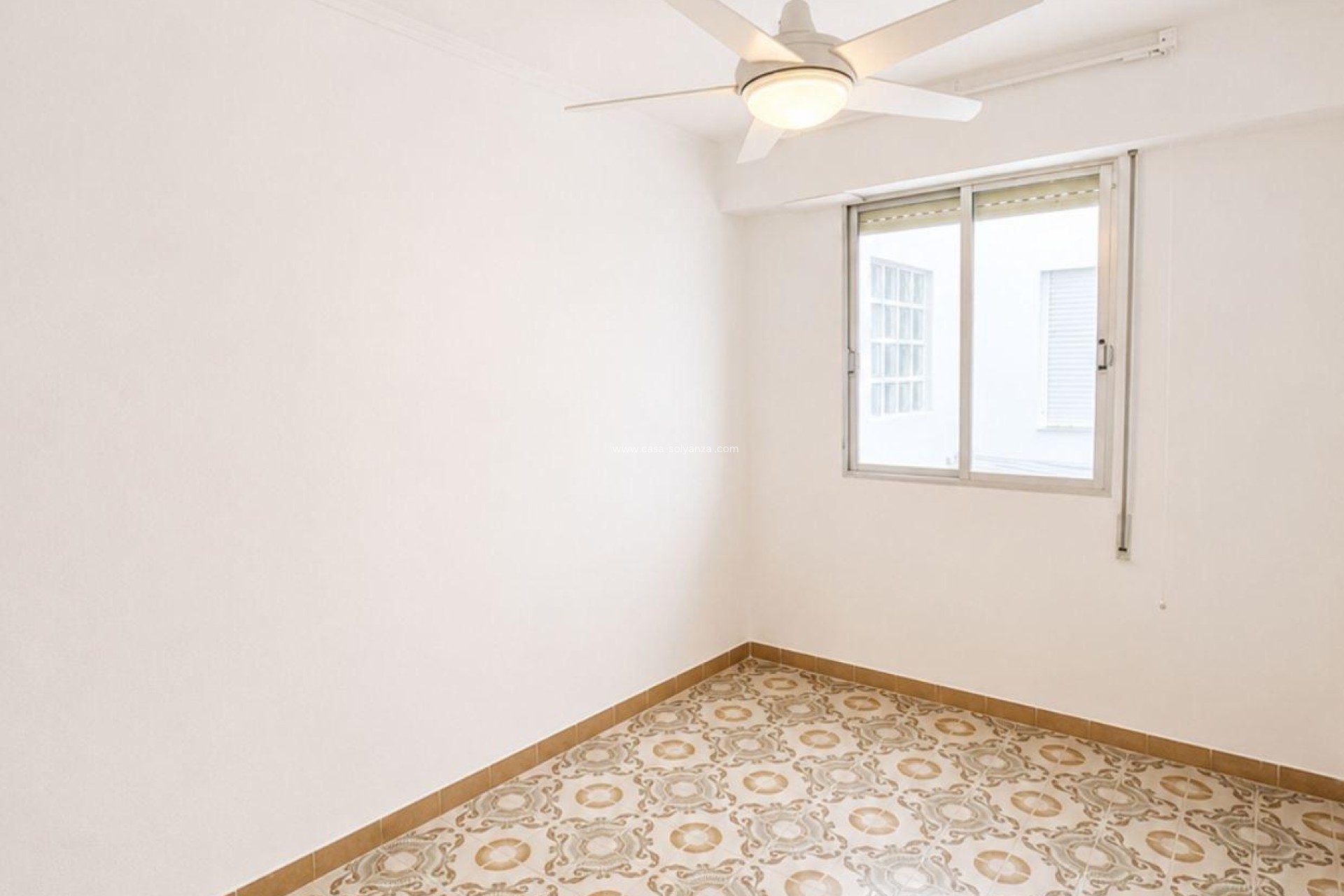 Reventa - Apartamento / piso - Torrevieja - Playa del Cura