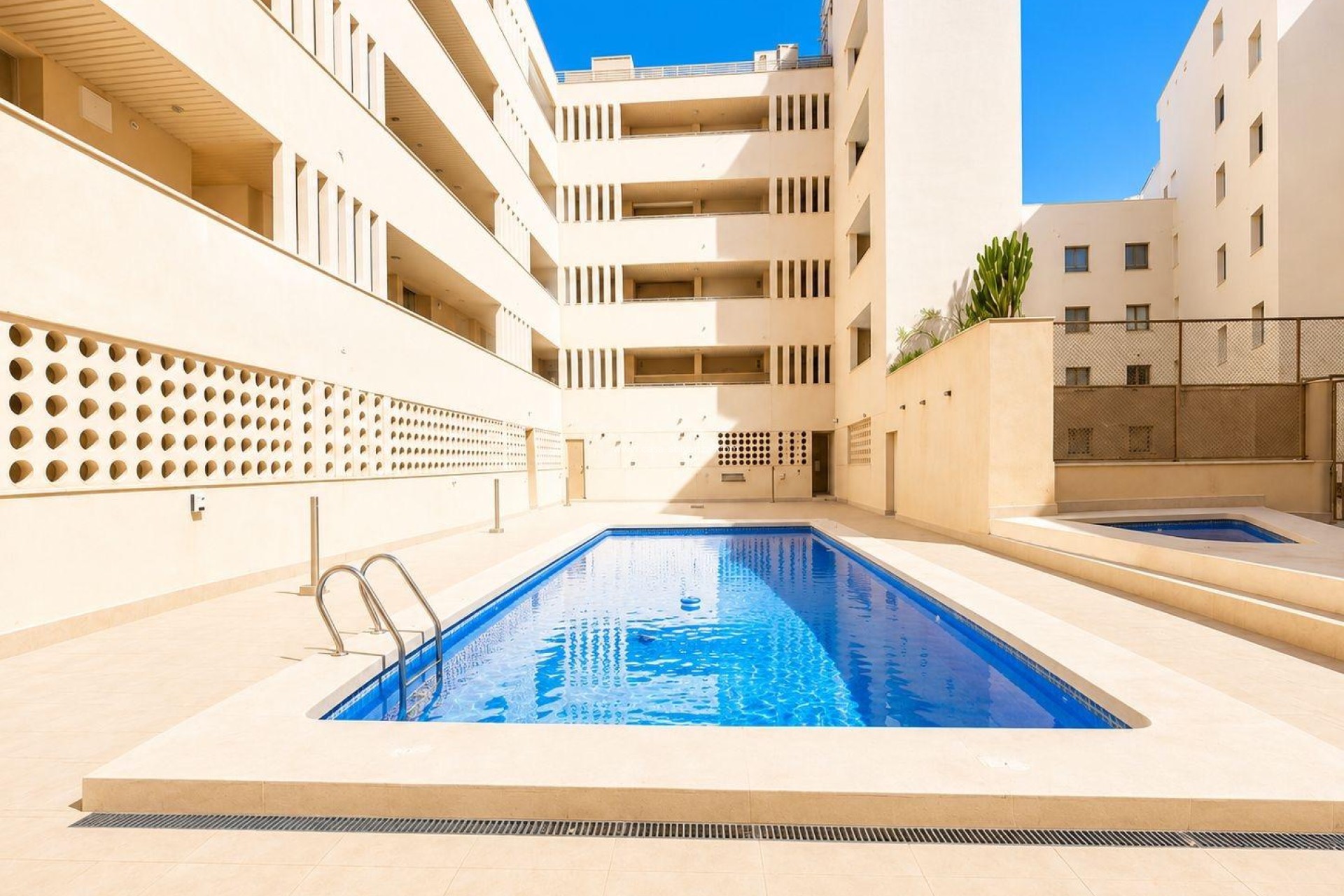 Reventa - Apartamento / piso - Torrevieja - Playa del Cura