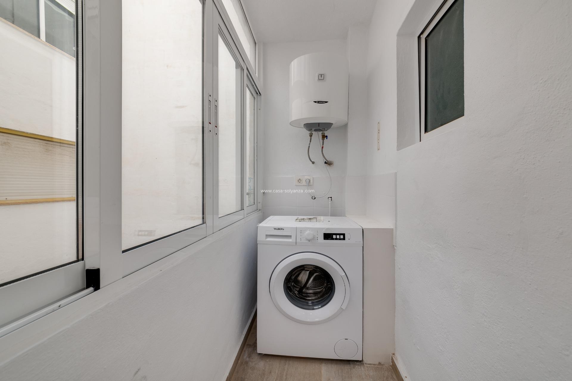 Reventa - Apartamento / piso - Torrevieja - Playa del Cura