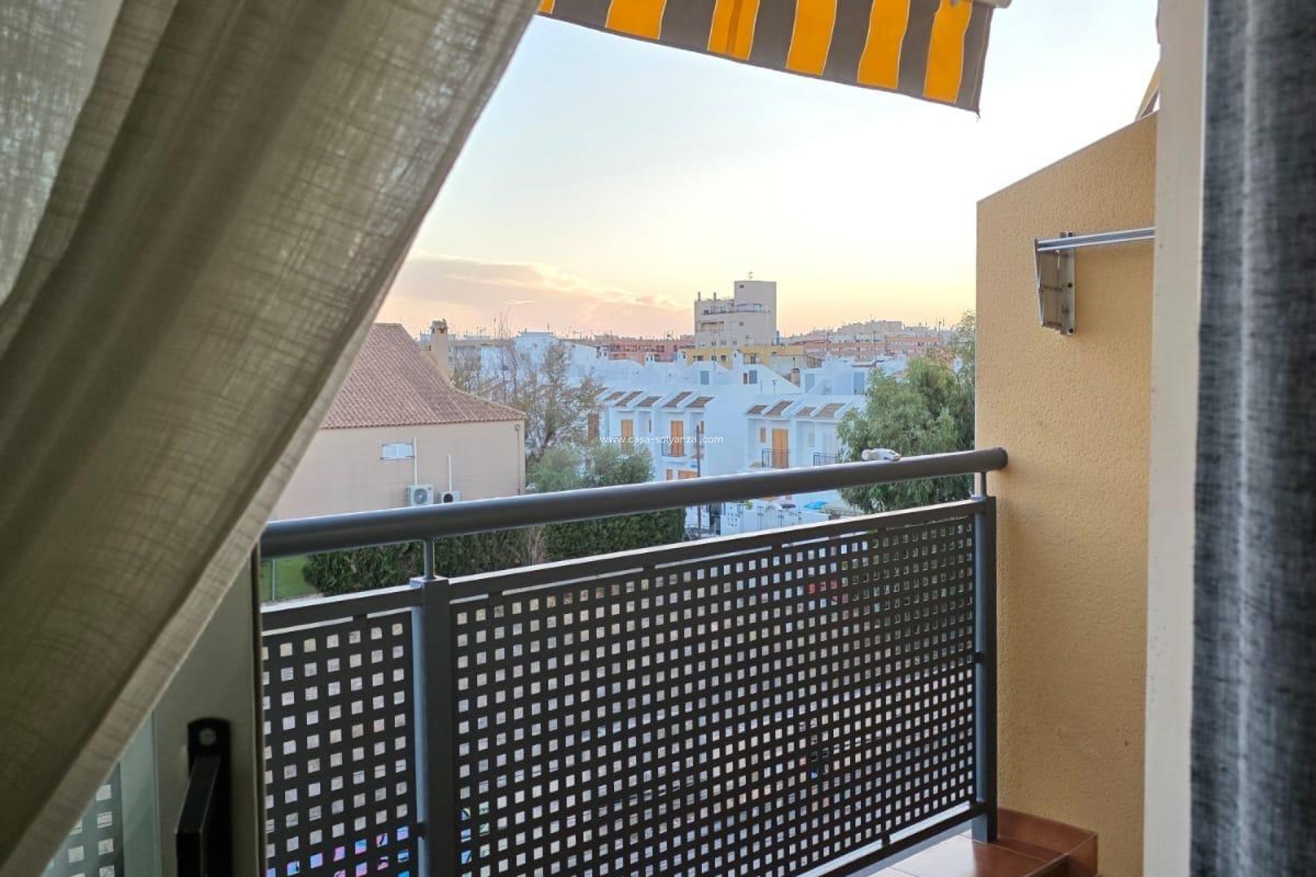 Reventa - Apartamento / piso - Torrevieja - Playa del Cura