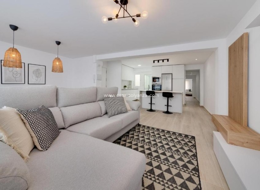 Reventa - Apartamento / piso - Torrevieja - Playa del Cura
