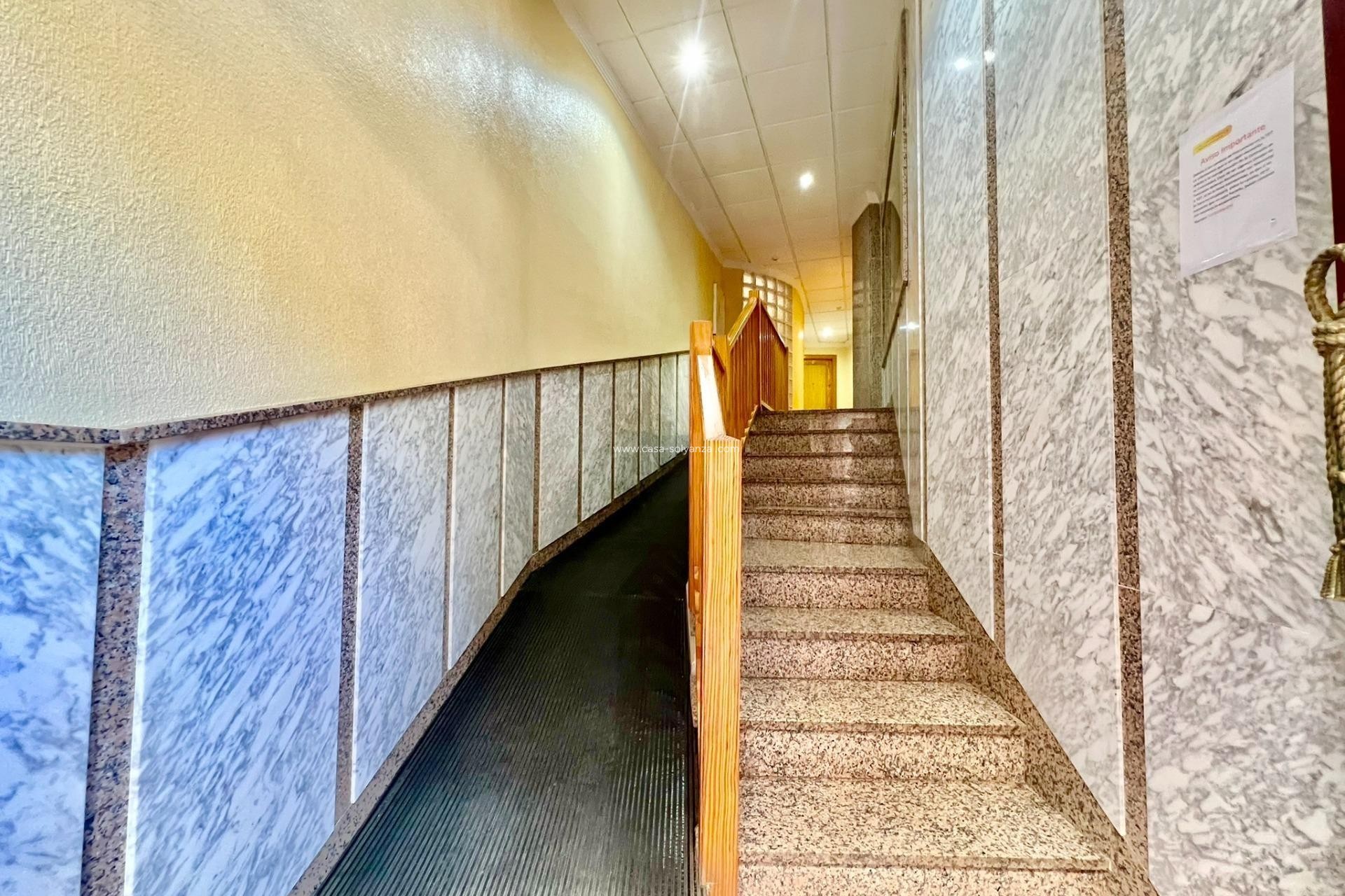 Reventa - Apartamento / piso - Torrevieja - Playa del Cura