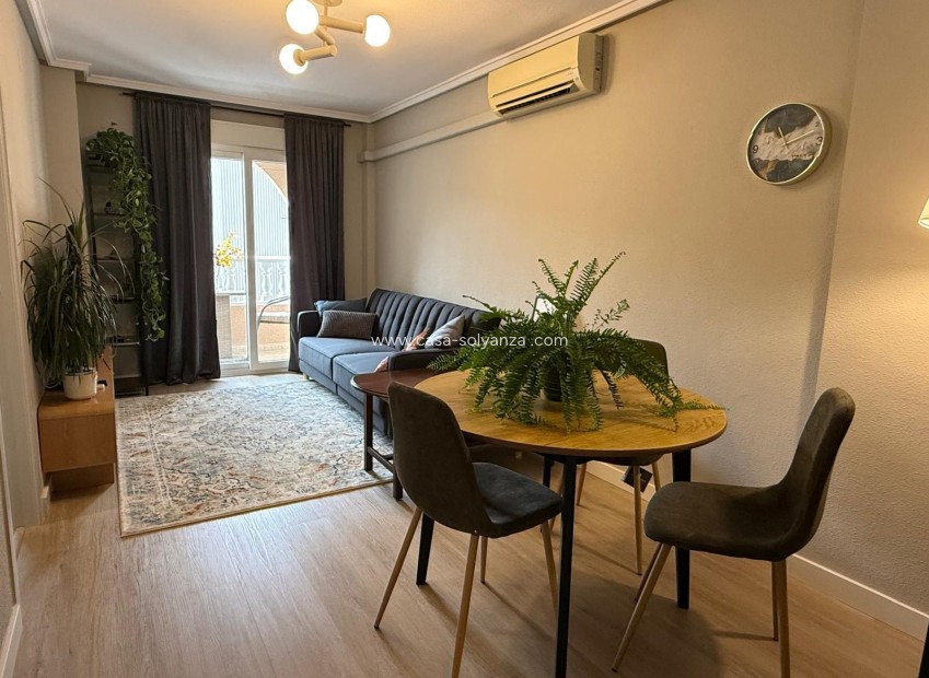 Reventa - Apartamento / piso - Torrevieja - Playa del Cura