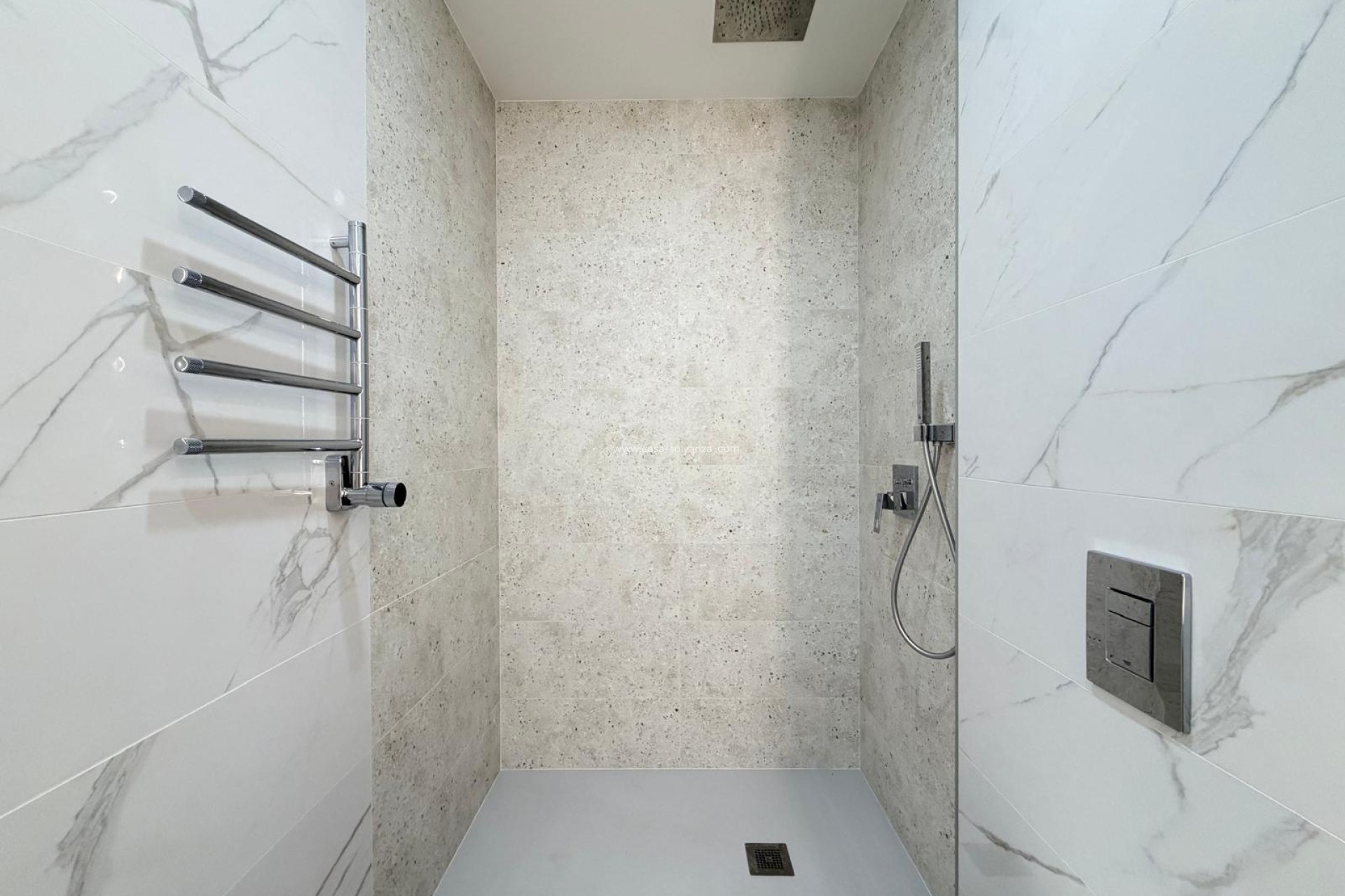 Reventa - Apartamento / piso - Torrevieja - Playa del Cura