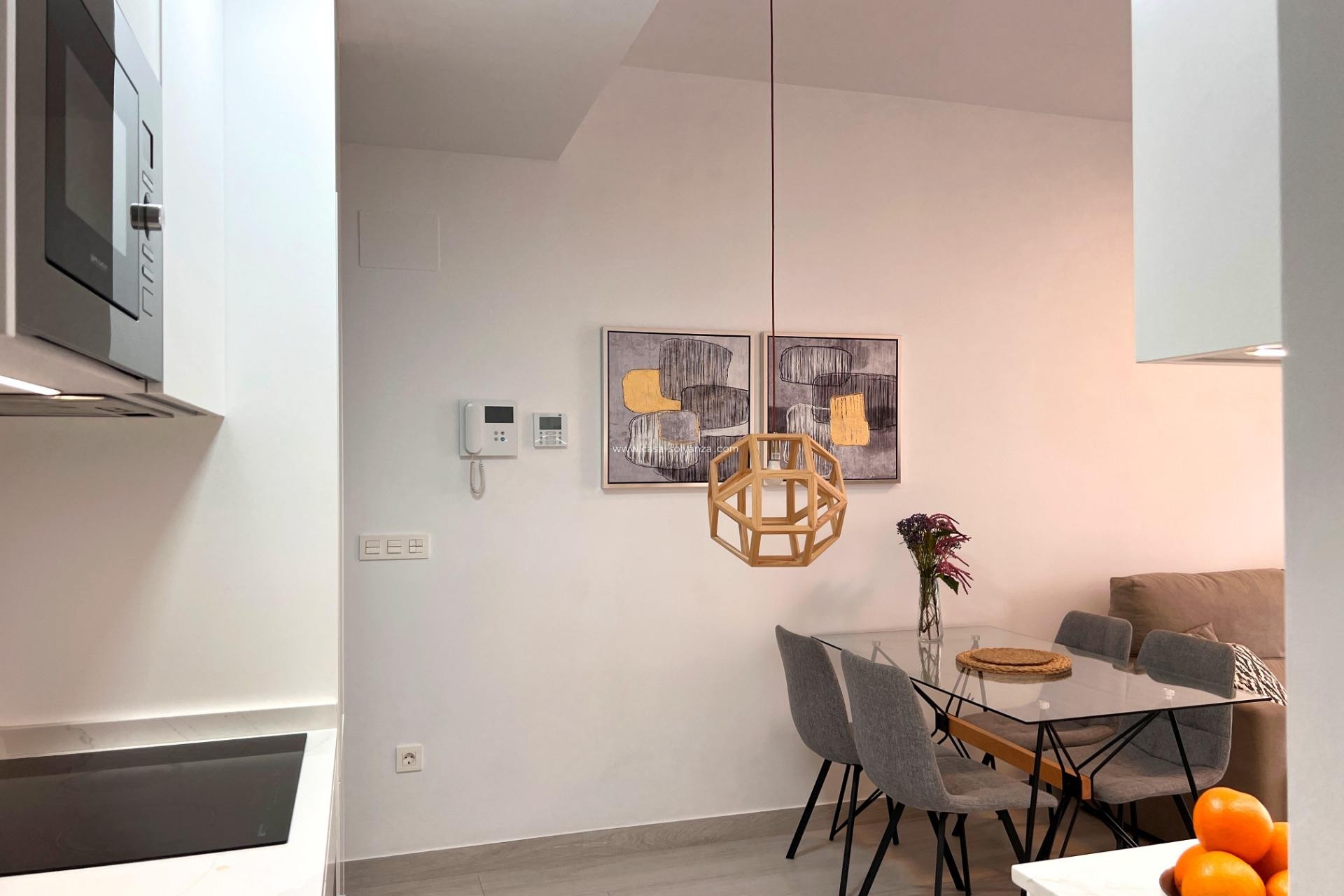 Reventa - Apartamento / piso - Torrevieja - Playa del Cura