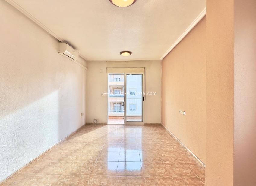 Reventa - Apartamento / piso - Torrevieja - Playa del Cura