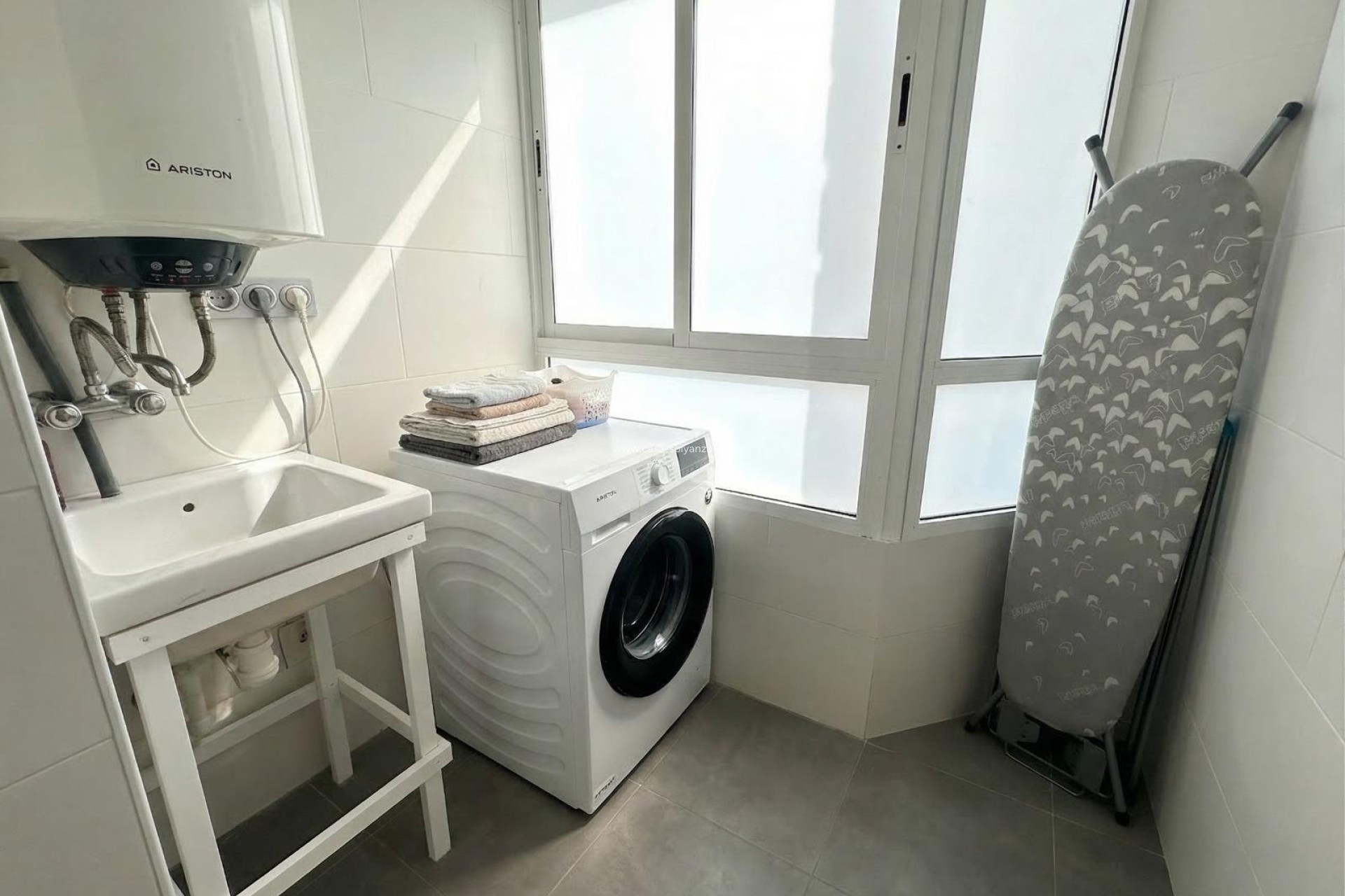 Reventa - Apartamento / piso - Torrevieja - Playa del Cura