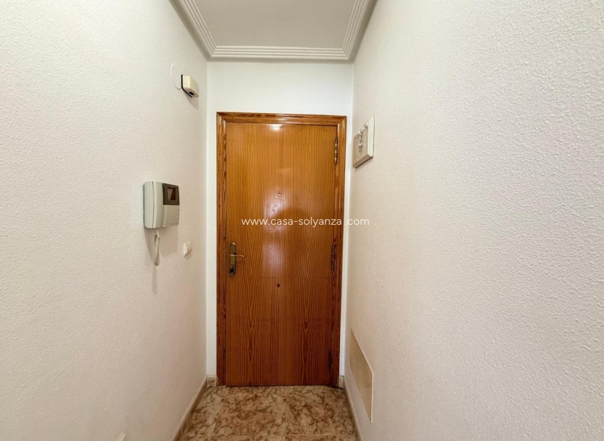 Reventa - Apartamento / piso - Torrevieja - Playa del Cura