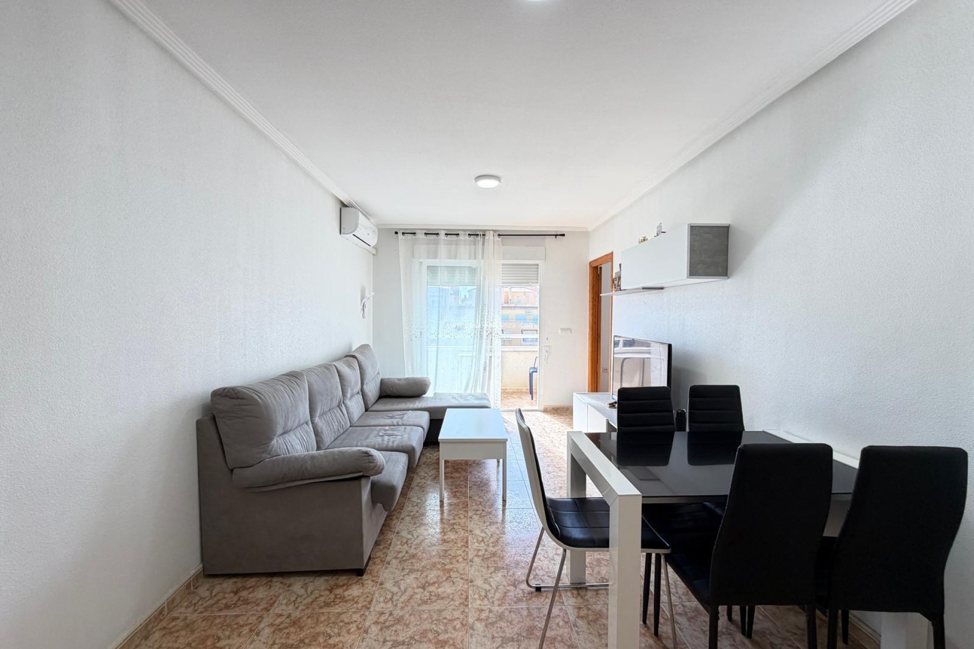 Reventa - Apartamento / piso - Torrevieja - Playa del Cura