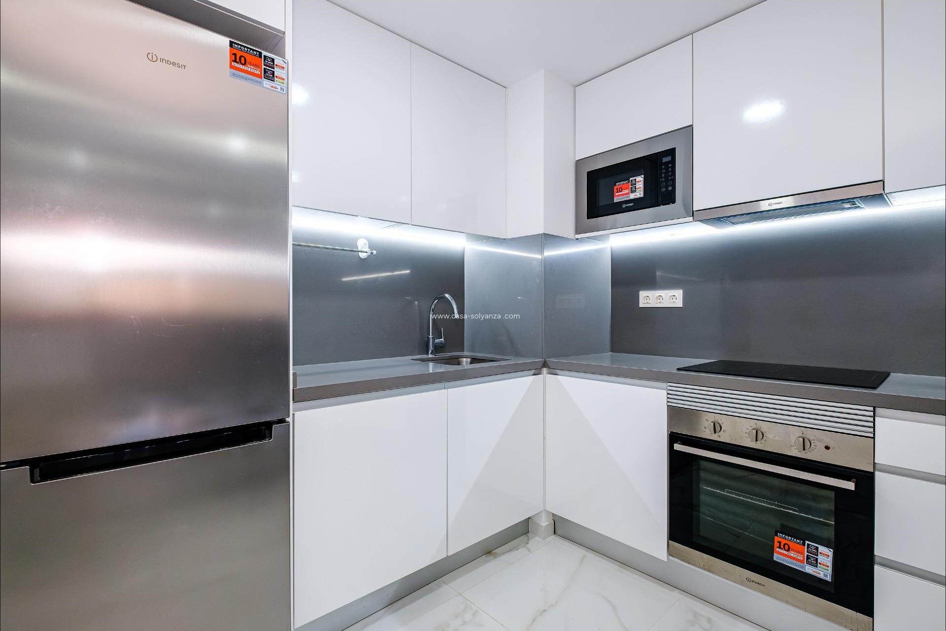 Reventa - Apartamento / piso - Torrevieja - Playa del Cura