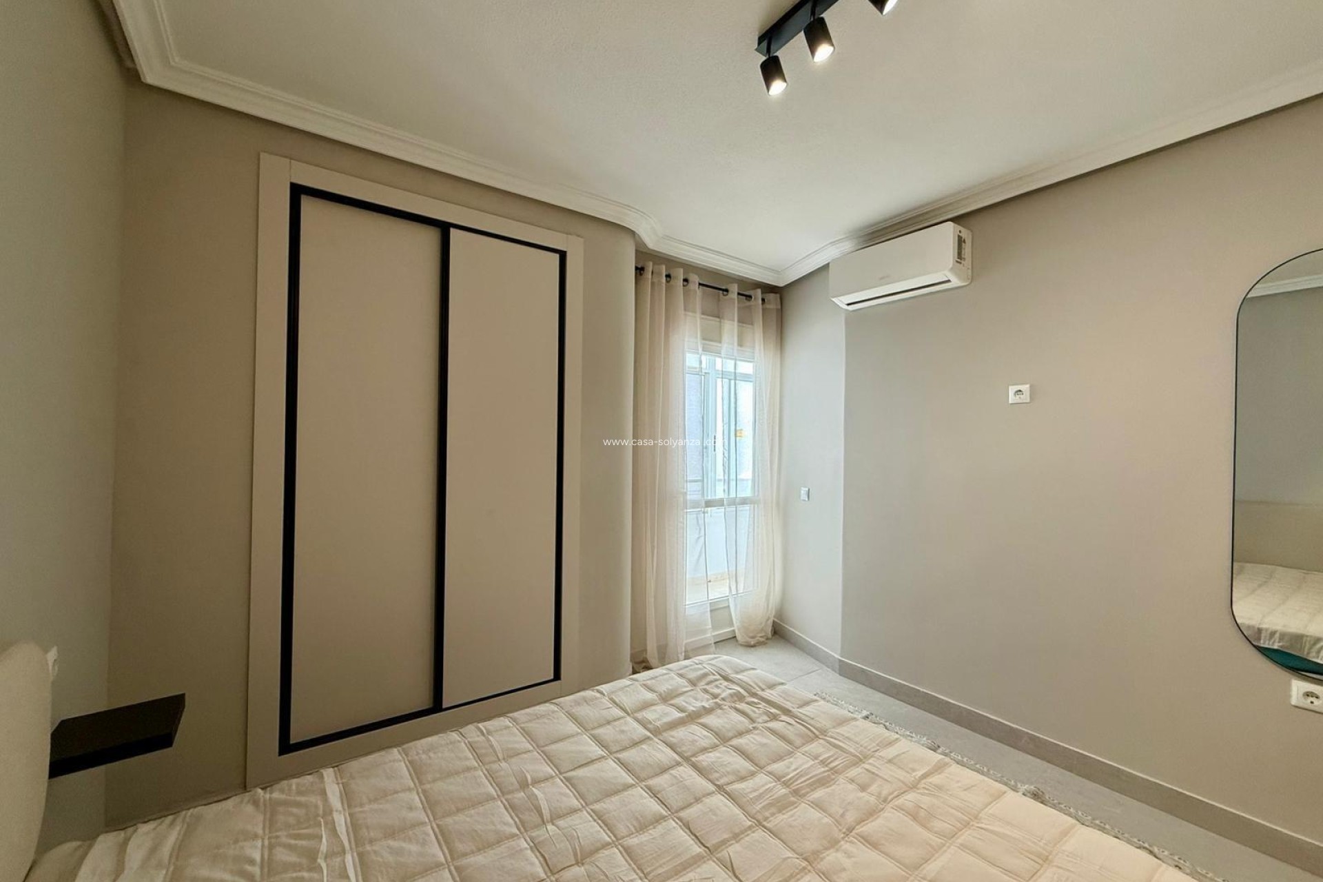 Reventa - Apartamento / piso - Torrevieja - Playa del Cura