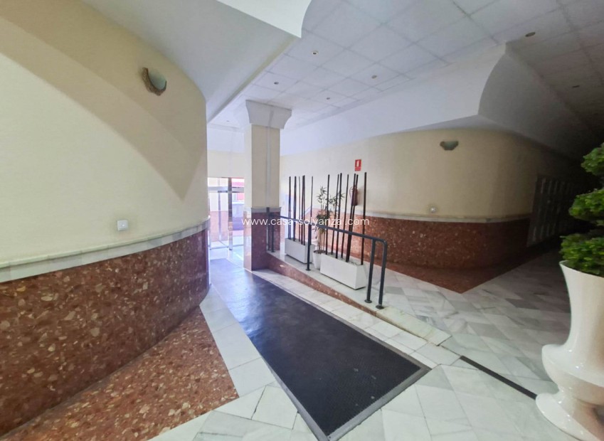 Reventa - Apartamento / piso - Torrevieja - Torrevieja Centro