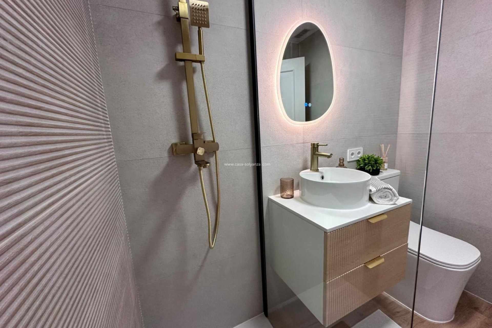 Reventa - Apartamento / piso - Torrevieja - Torrevieja Centro
