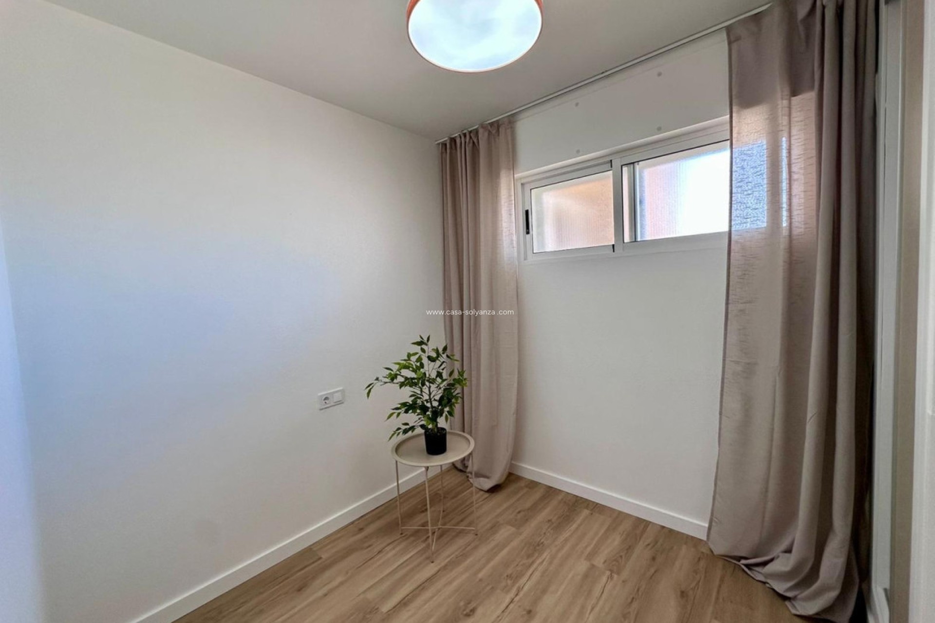 Reventa - Apartamento / piso - Torrevieja - Torrevieja Centro