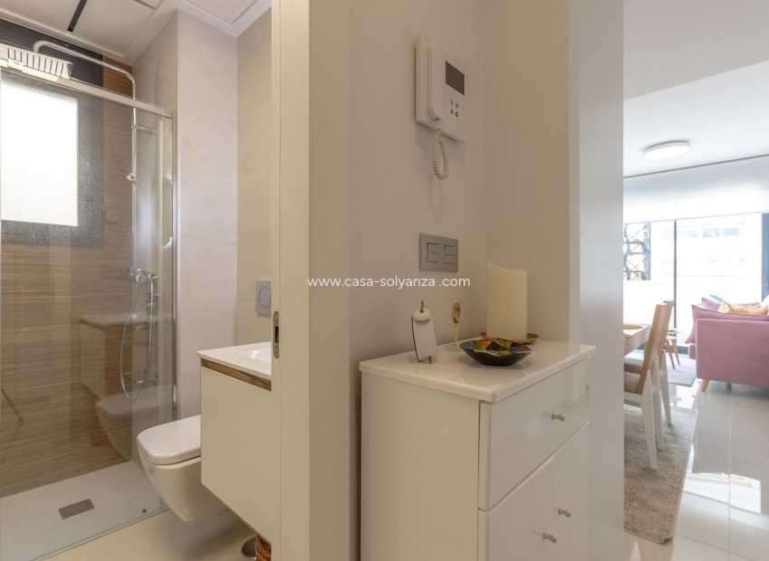 Reventa - Apartamento / piso - Torrevieja - Torrevieja Centro