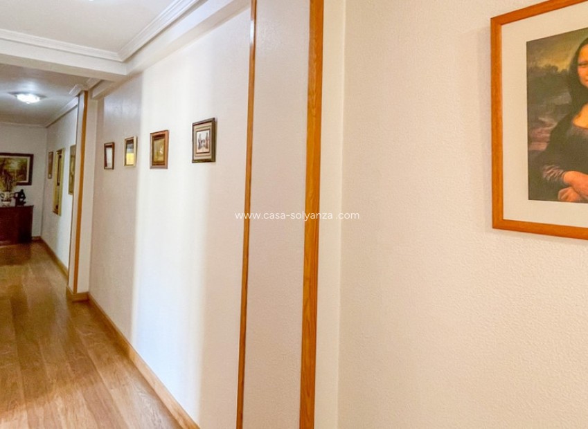 Reventa - Apartamento / piso - Torrevieja - Torrevieja Centro