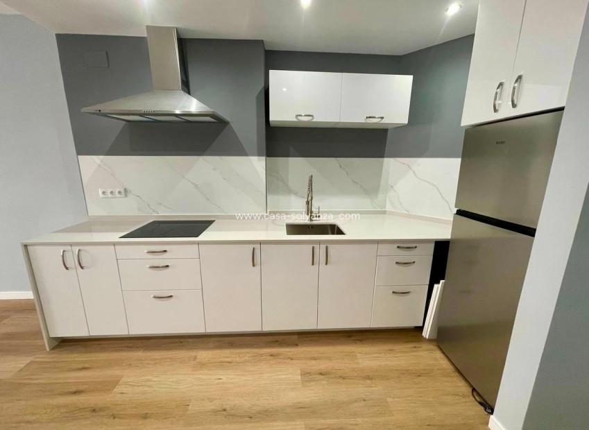 Reventa - Apartamento / piso - Torrevieja - Torrevieja Centro