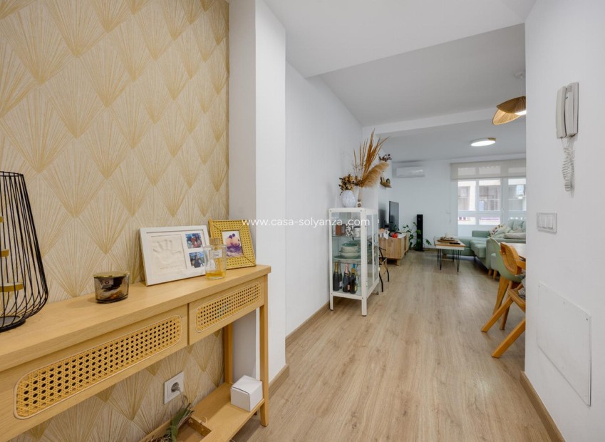 Reventa - Apartamento / piso - Torrevieja - Torrevieja Centro