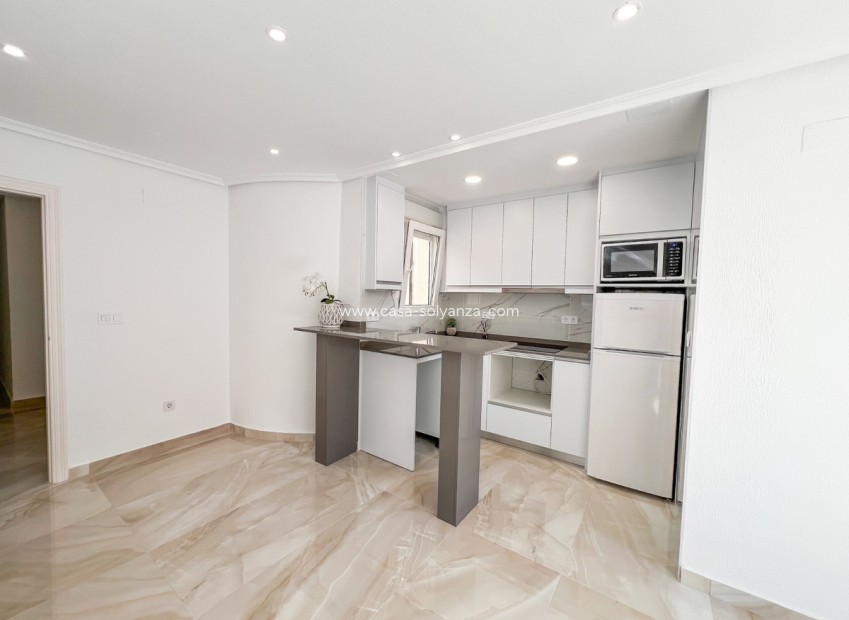 Reventa - Apartamento / piso - Torrevieja - Torrevieja Centro