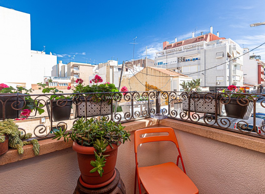 Reventa - Apartamento / piso - Torrevieja