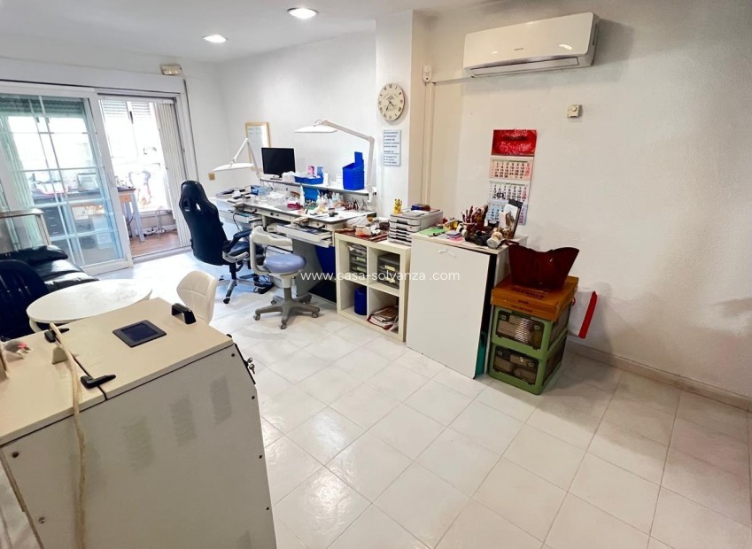 Reventa - Apartamento / piso - Torrevieja