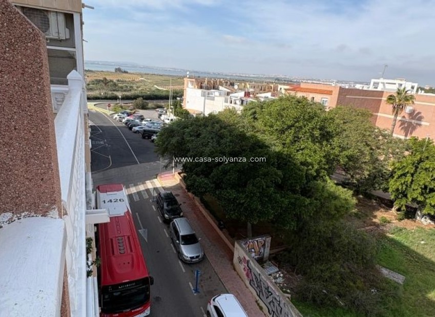 Reventa - Apartamento / piso - Torrevieja