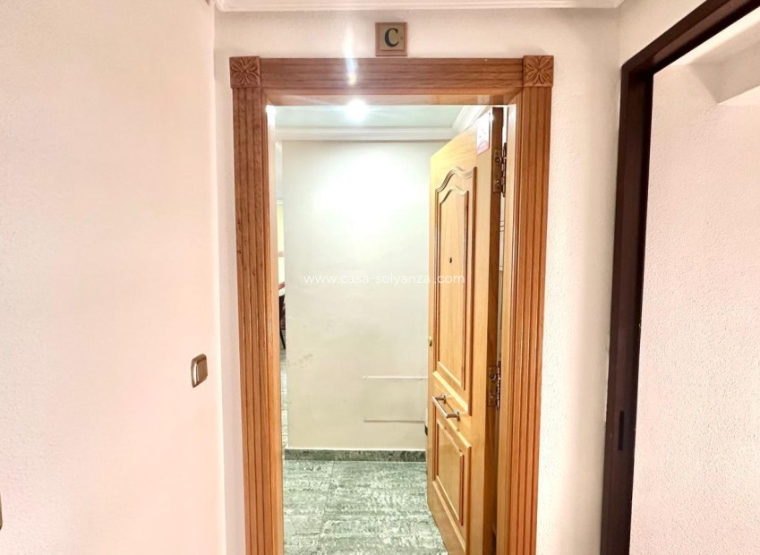 Reventa - Apartamento / piso - Torrevieja