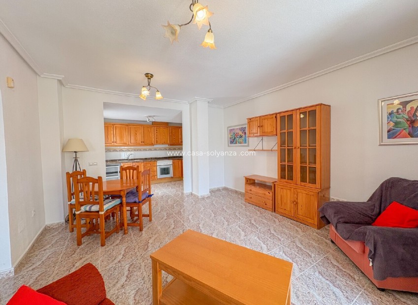 Reventa - Apartamento / piso - Villamartin - Costa Blanca