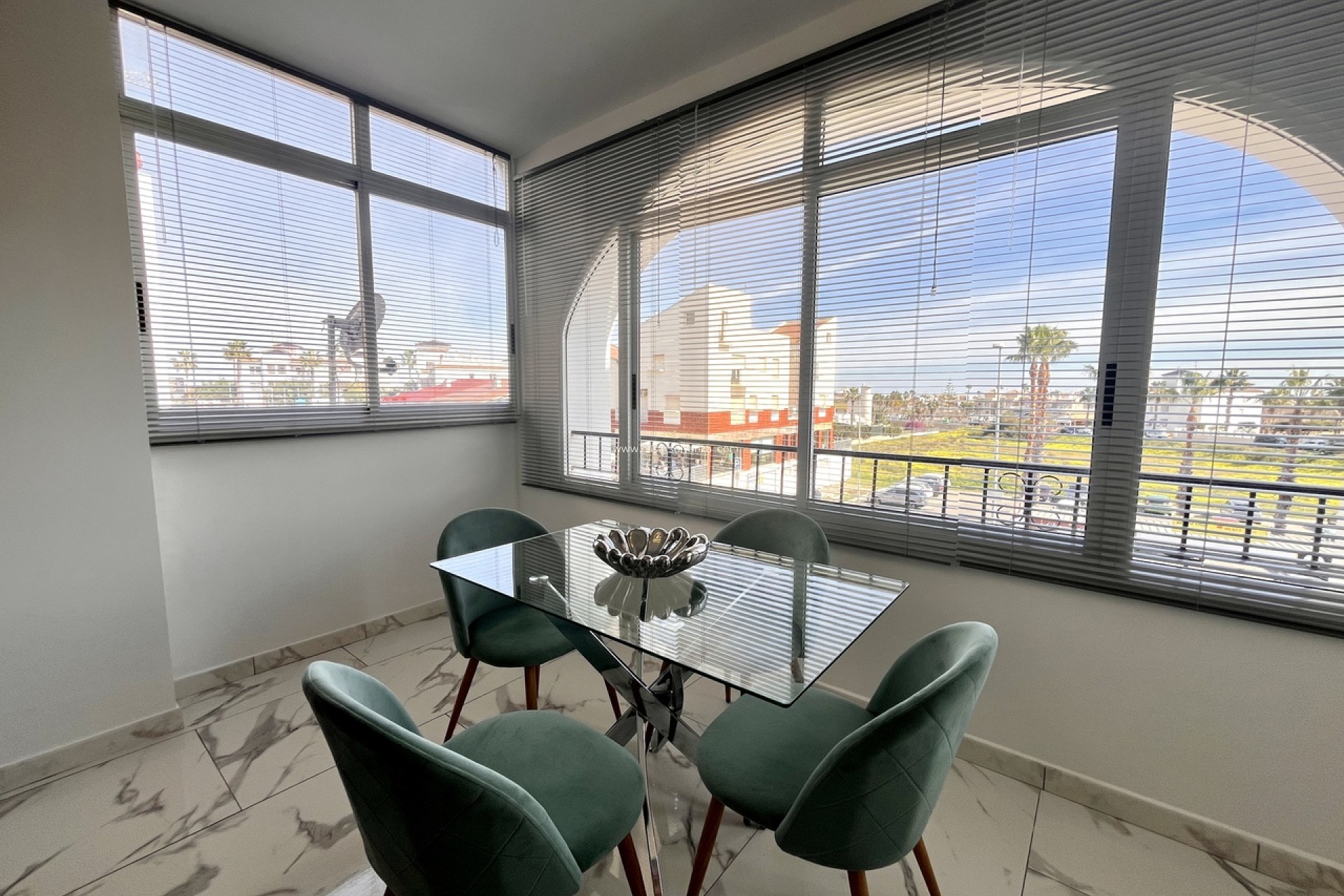 Reventa - Apartamento / piso - Villamartin - Costa Blanca