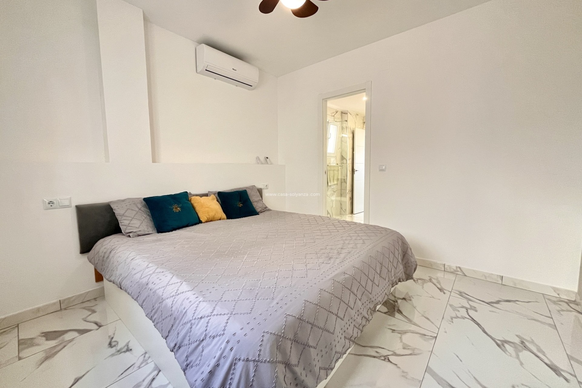 Reventa - Apartamento / piso - Villamartin - Costa Blanca