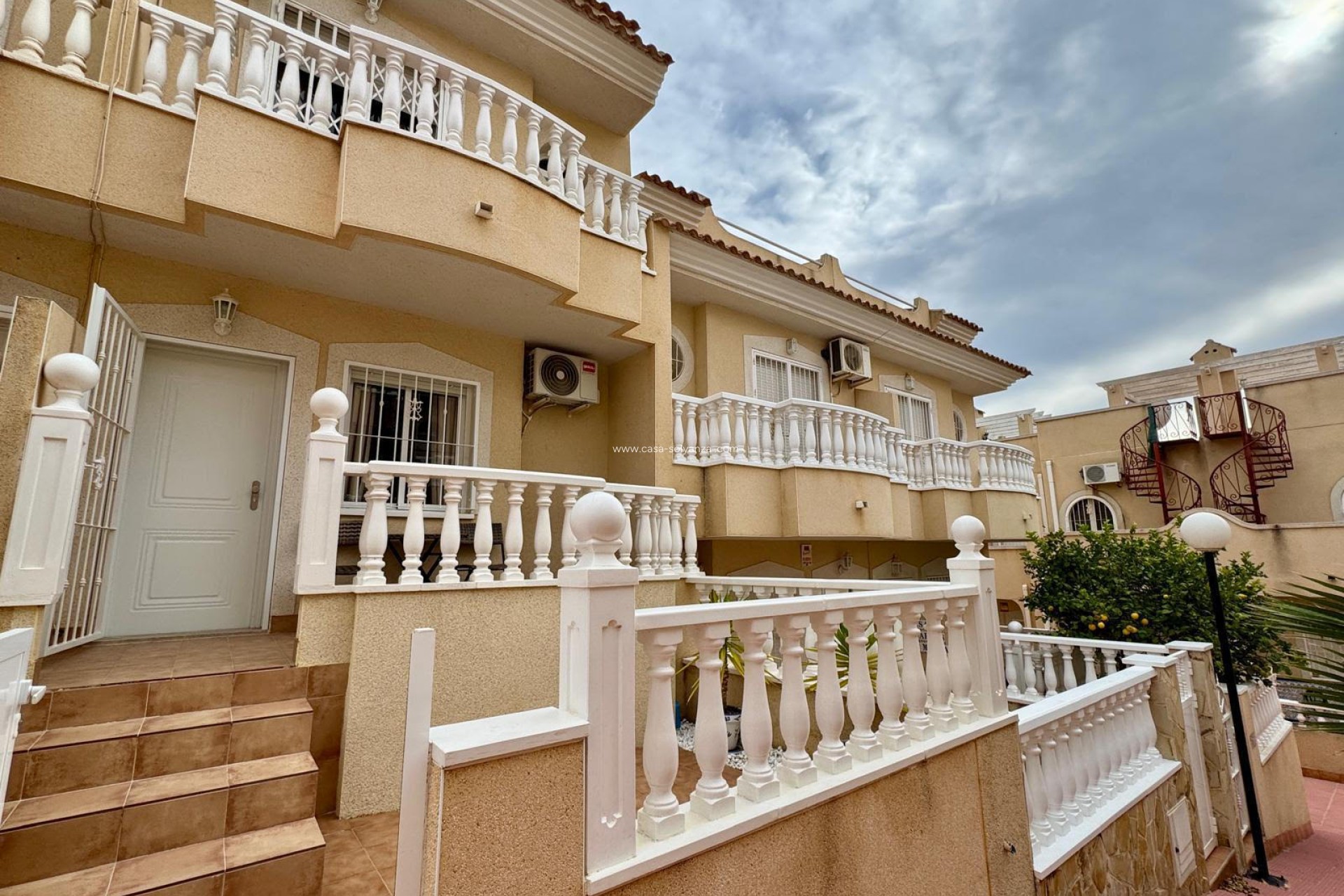 Reventa - Apartamento / piso - Villamartin - Costa Blanca