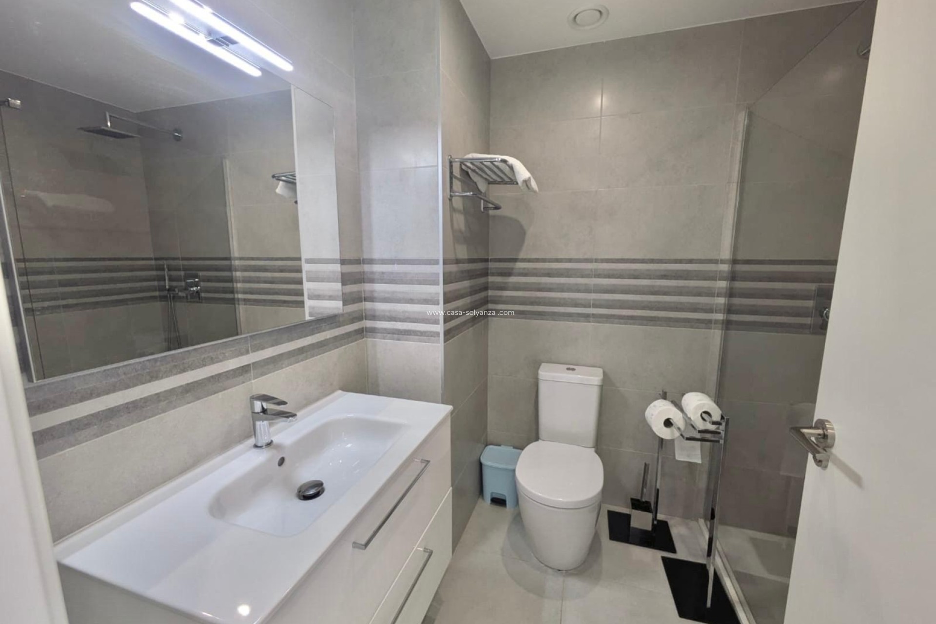 Reventa - Apartamento / piso - Villamartin - Costa Blanca