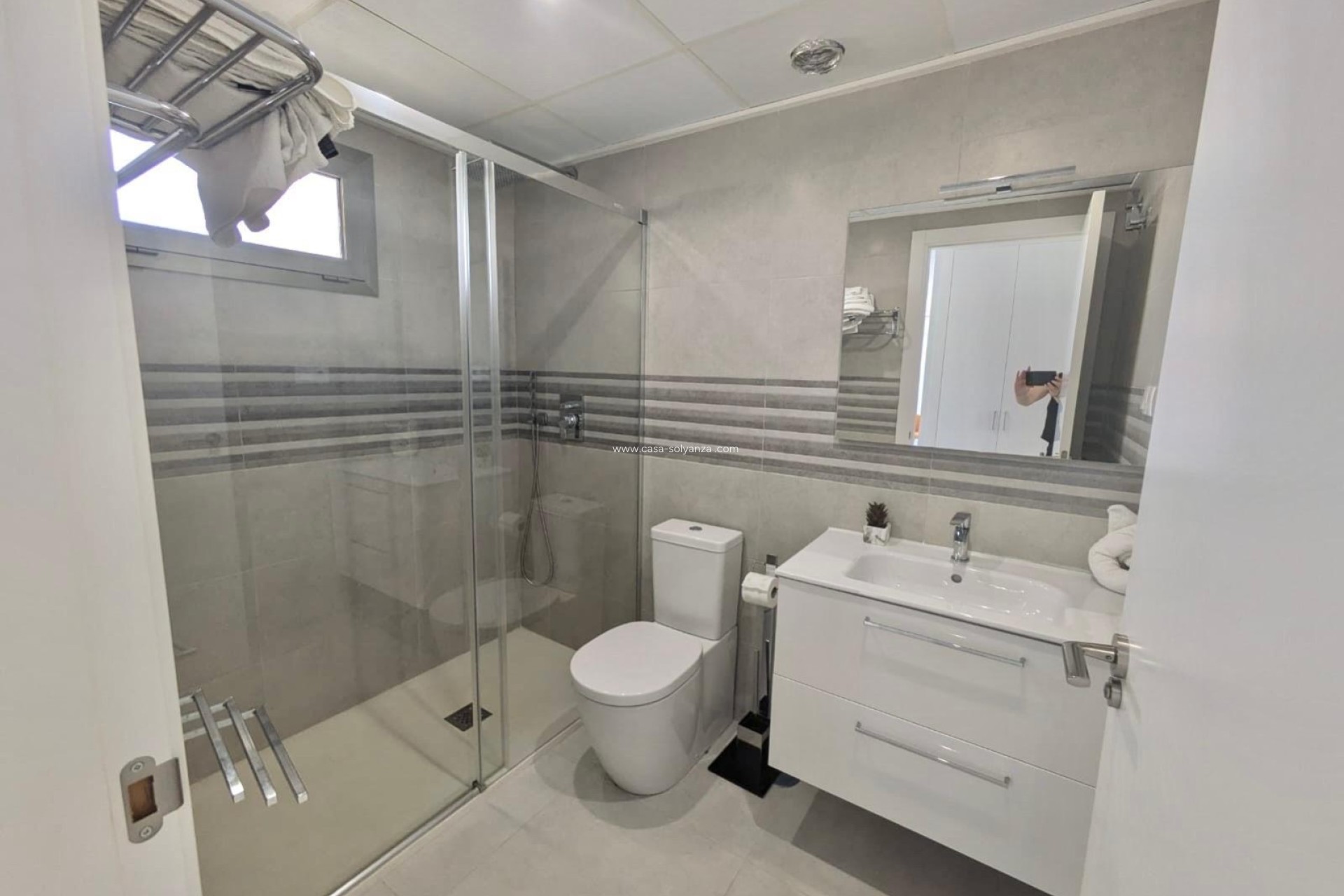 Reventa - Apartamento / piso - Villamartin - Costa Blanca