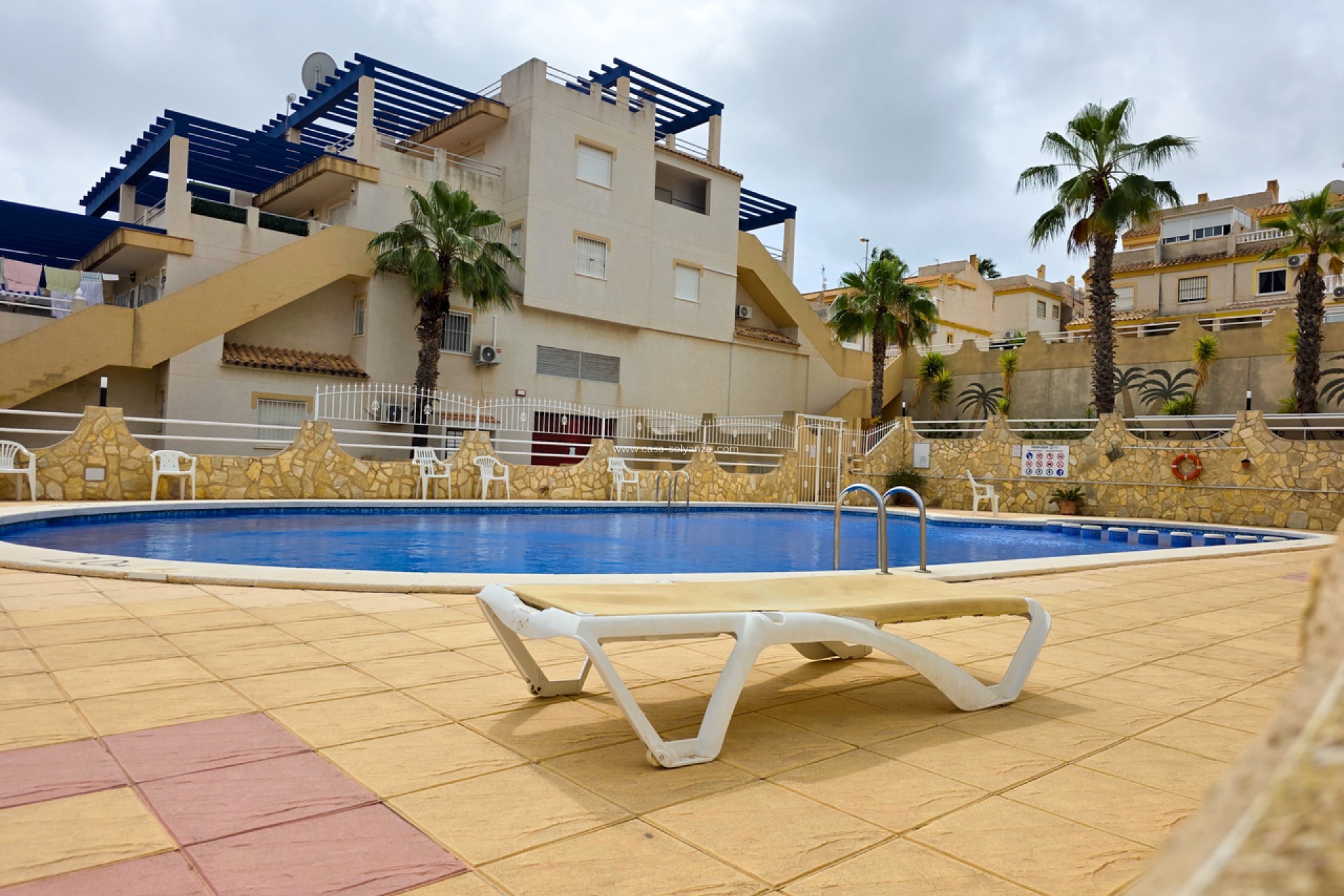 Reventa - Apartamento / piso - Villamartin - Costa Blanca
