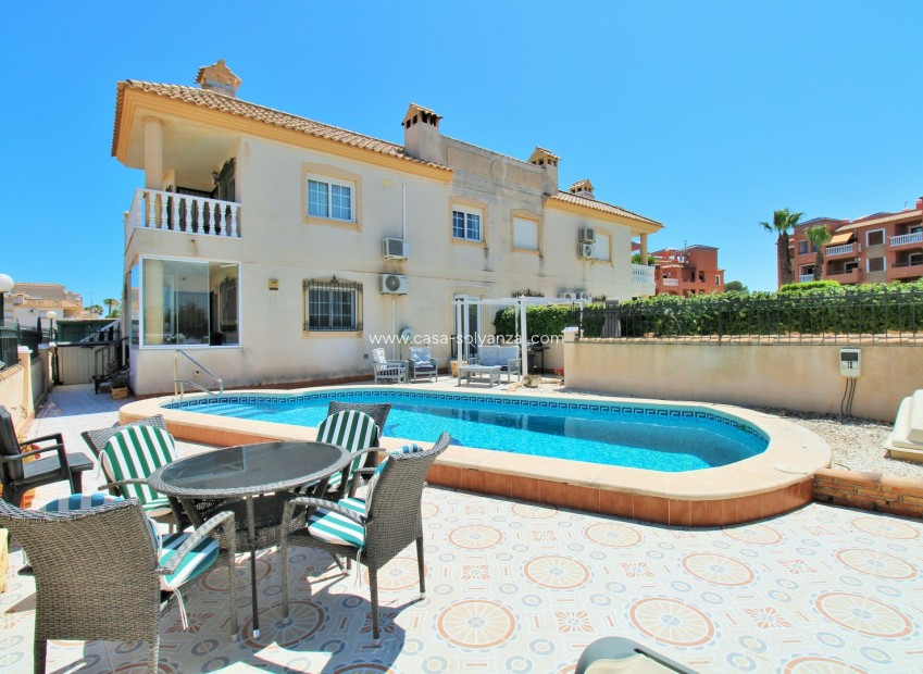 Reventa - Apartamento / piso - Villamartin - PAU 8