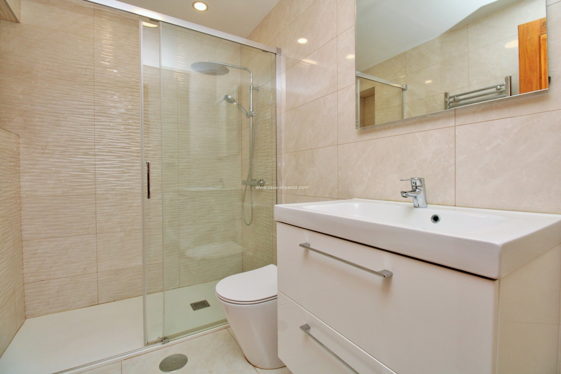 Reventa - Apartamento / piso - Villamartin - PAU 8
