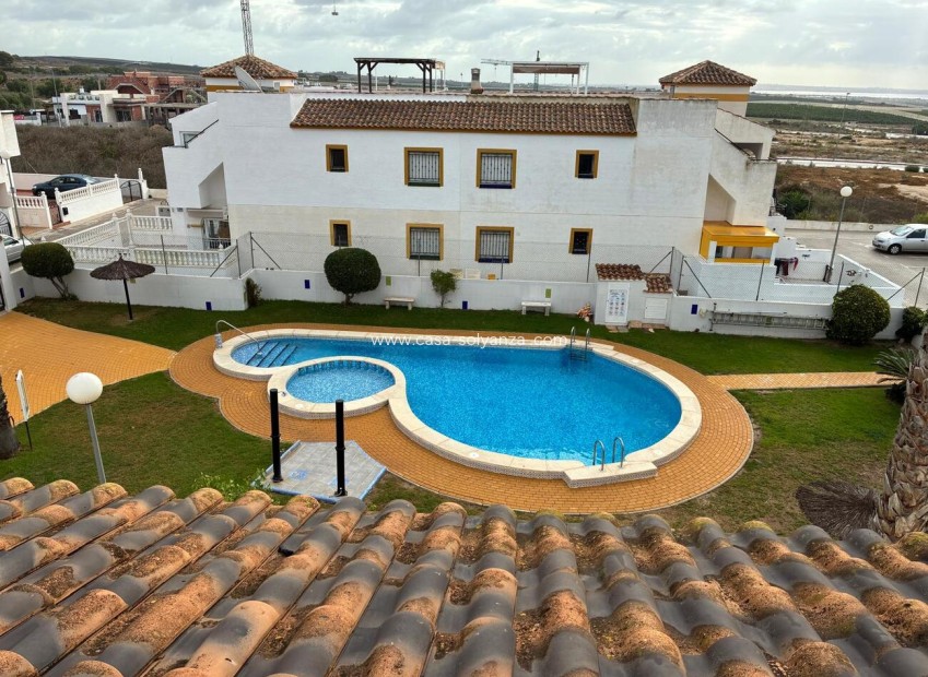 Reventa - Apartamento / piso - Vistabella Golf Entre Naranjos - Costa Blanca